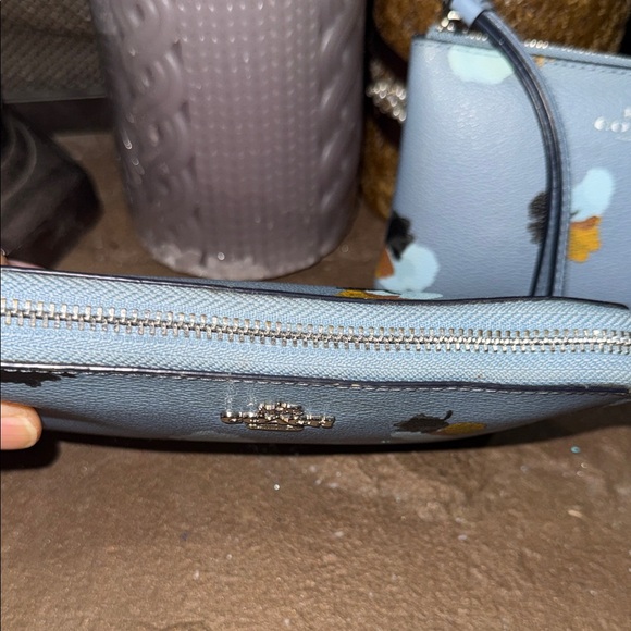 2 Coach Light Blue Floral Clutch and Wristlet Set - Picture 6 of 13